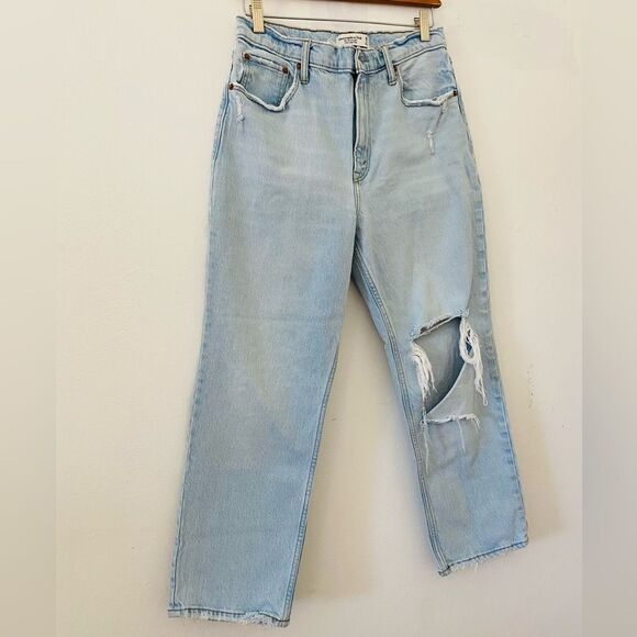 A&F The 90s Straight Ultra high rise Jean Size 8 Extra Short Ripped knee - Picture 5 of 8